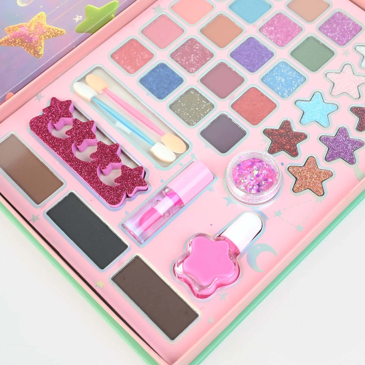 Girls All-in-One Glam Makeup Palette box view