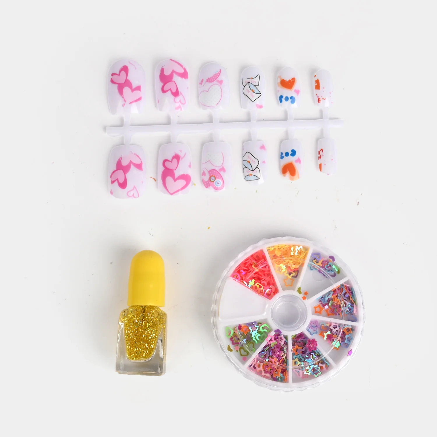Heart Print Nail Art Set open view - press-on nails, decoration wheel and glitter nail polish