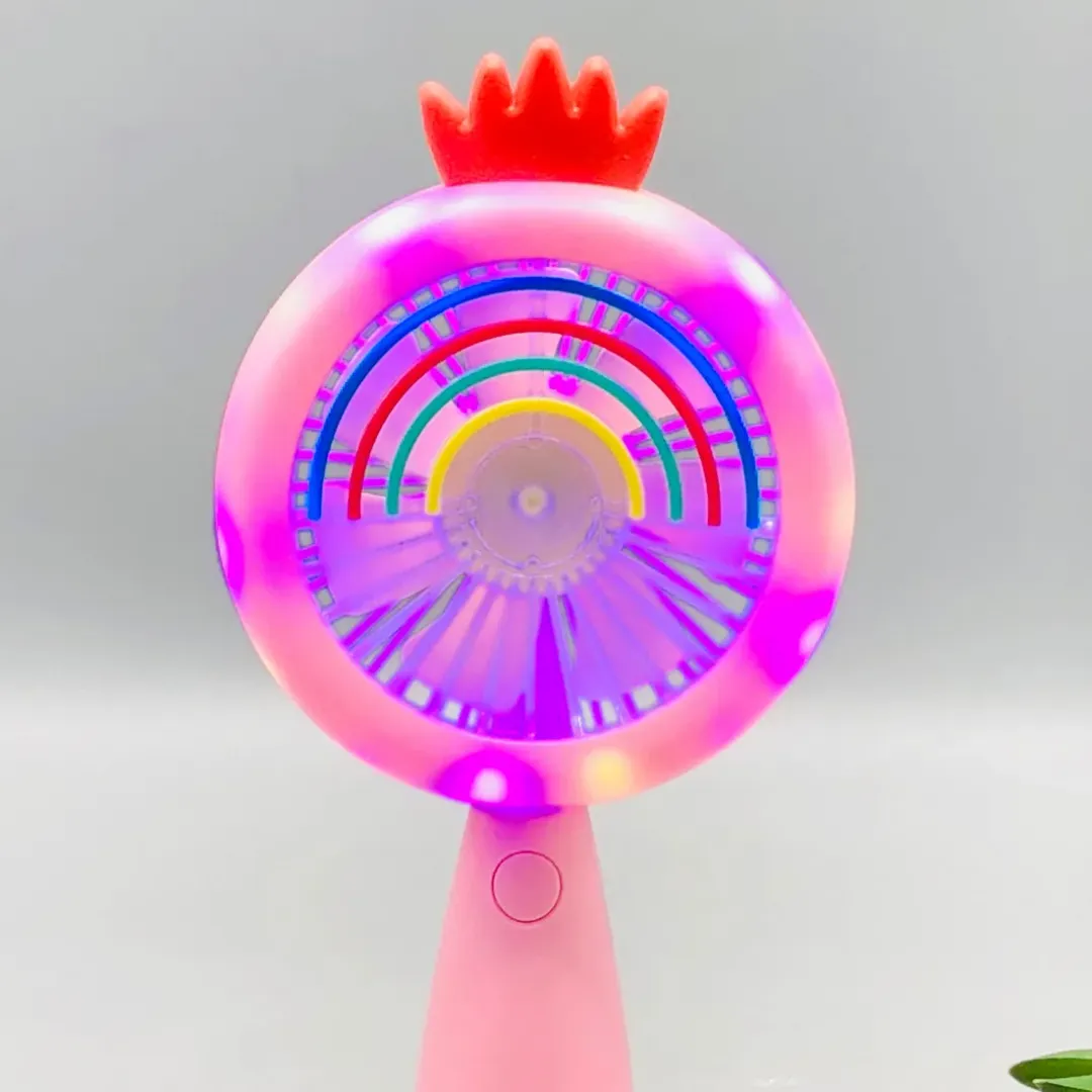 USB charging port on kids 7-inch rainbow cooling fan