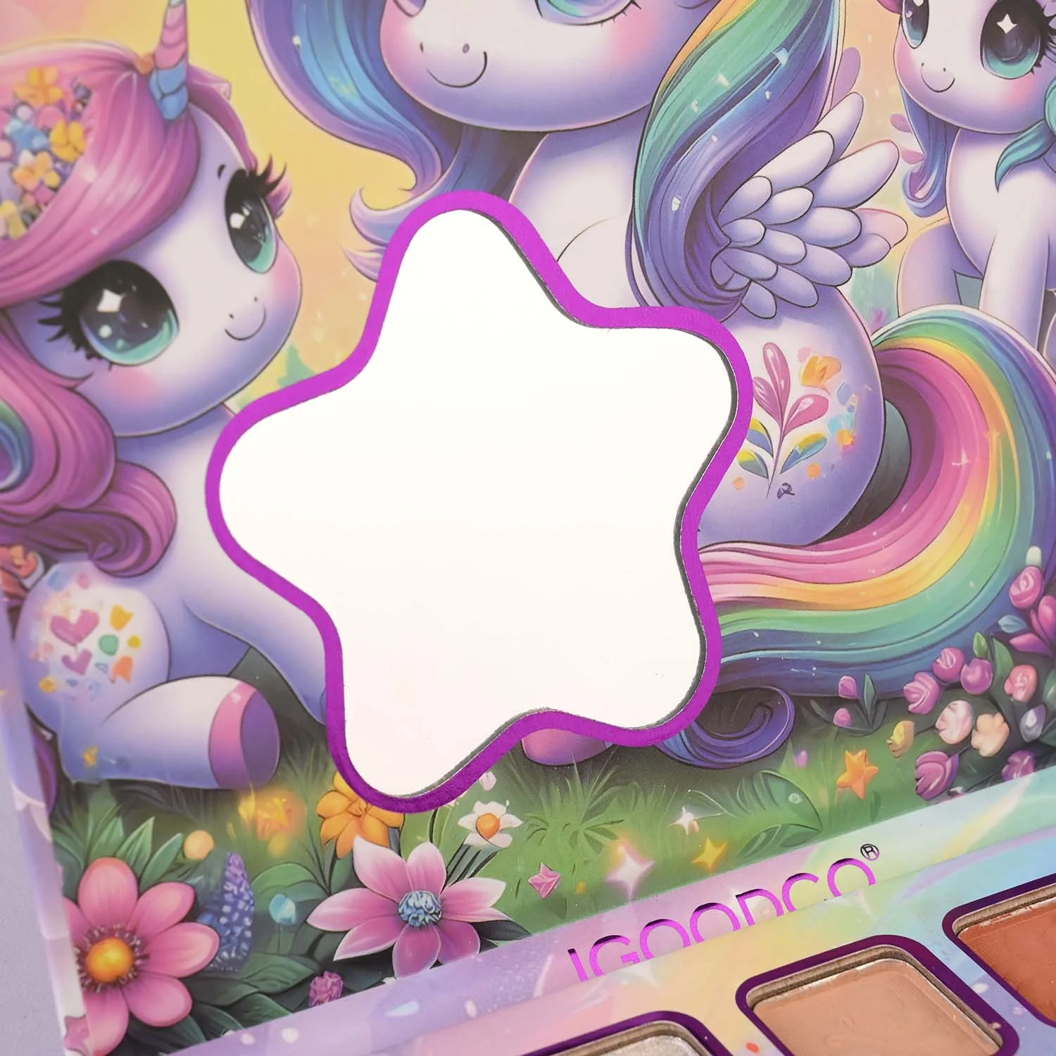 Unicorn Character Makeup Palette box view - cute unicorn art